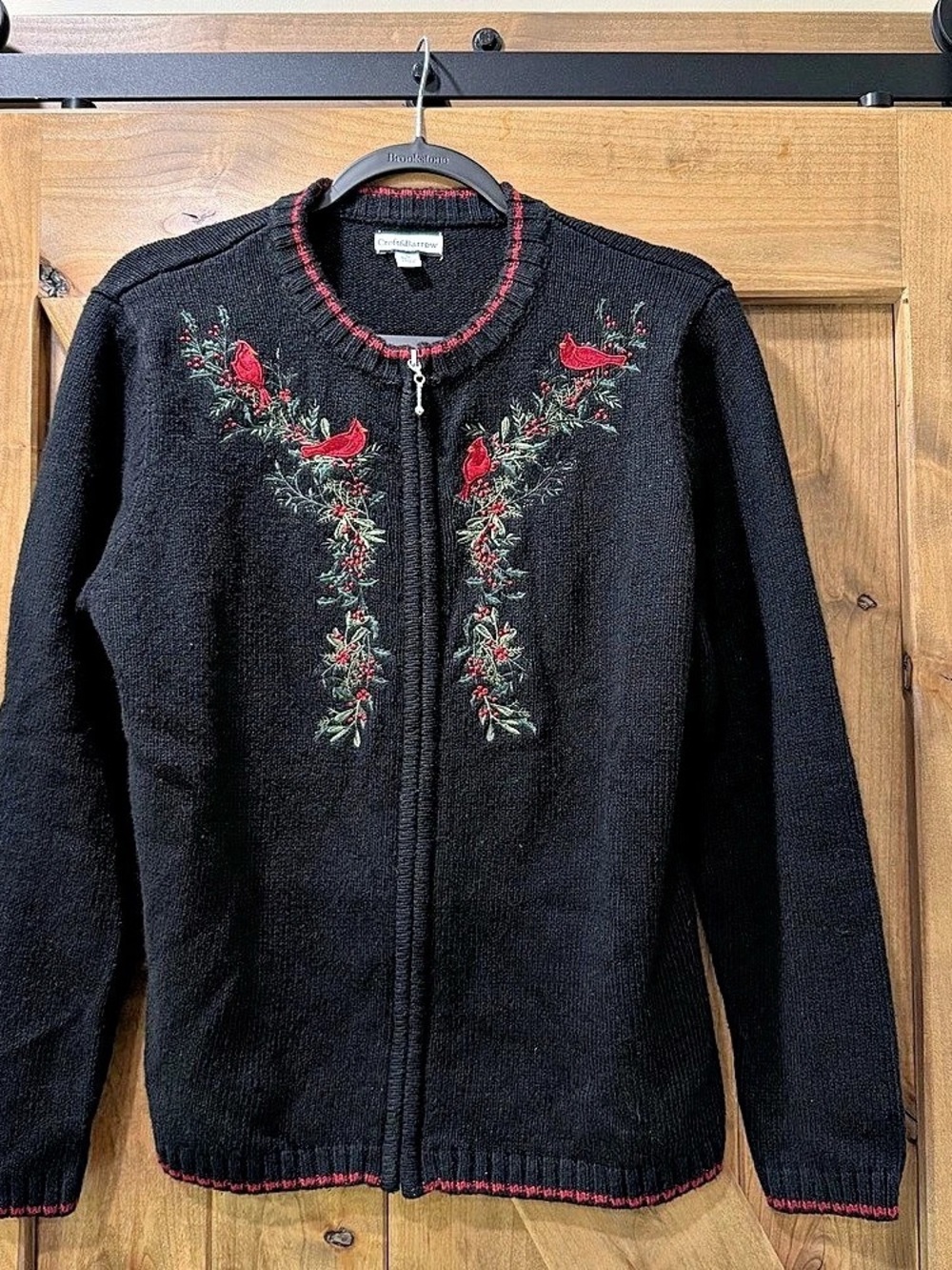 Croft&Barrow Embroidered Cardinals Holiday Christmas Cardigan in Black Size M